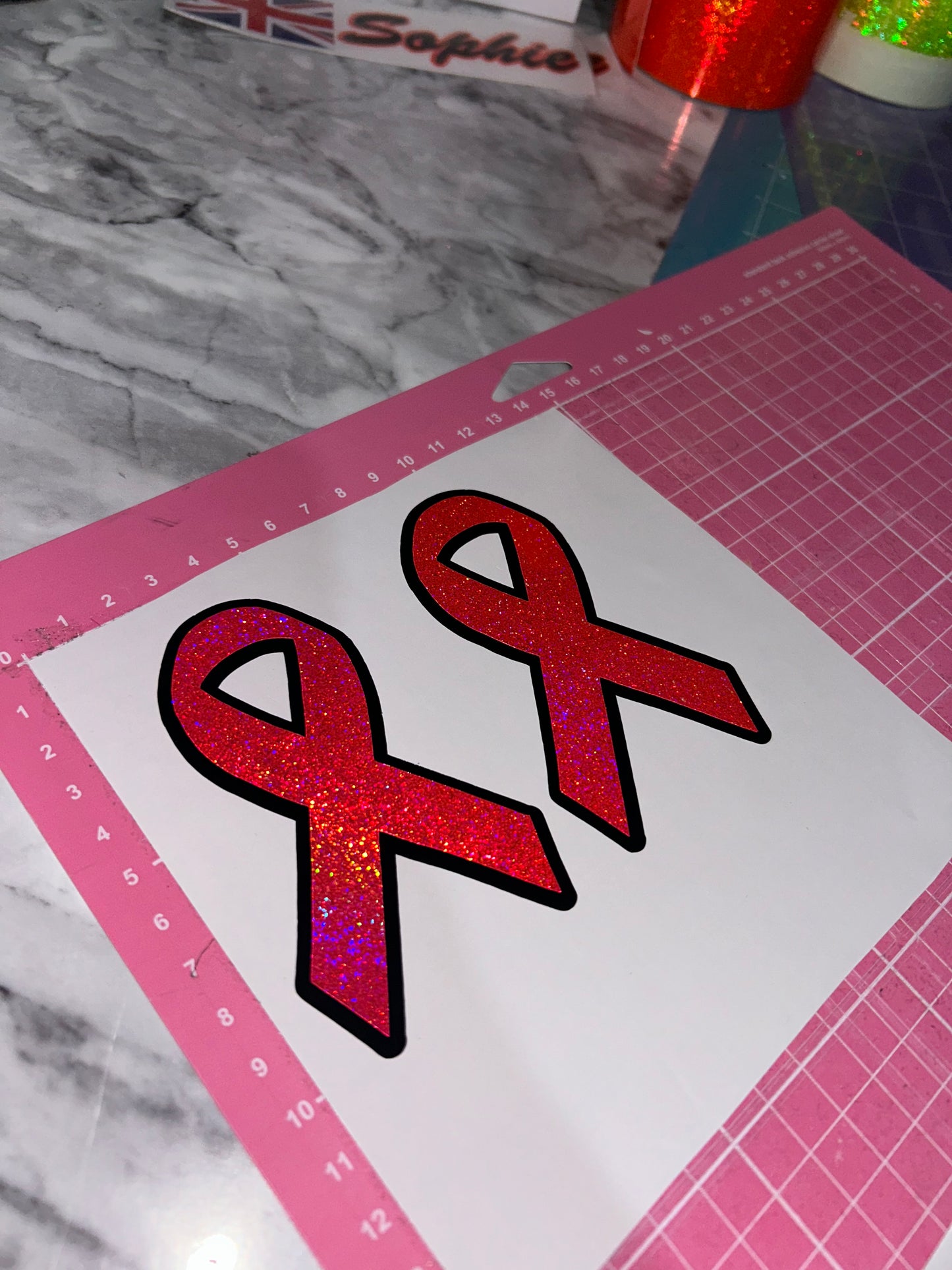 Sparkle cancer ribbon