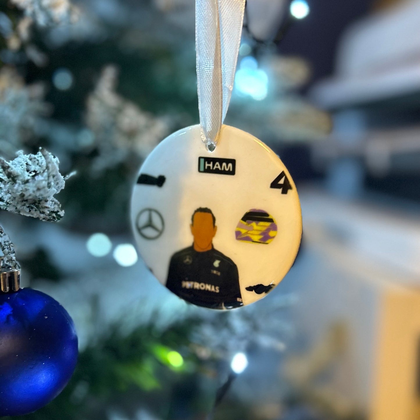 LH44 disc ornament