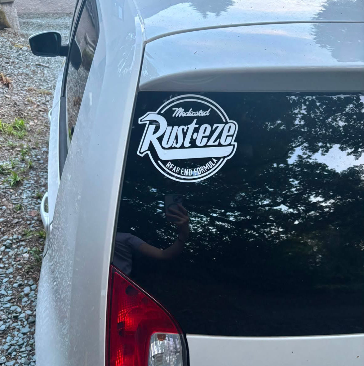 Rusteze sticker